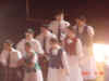 Nicco-dance-1.jpg (19527 bytes)